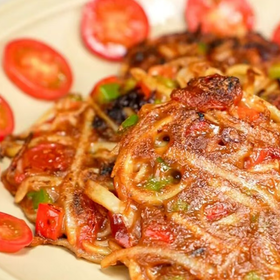 今日菜谱｜快手早餐土豆鲜蔬饼