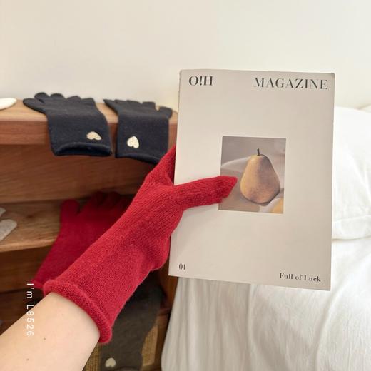 老米优品🎈3-5天。《羊毛平针手套+绣金丝爱心可触屏保暖手套》刺绣金丝爱心点缀 ~保暖又时髦！XW260115A 商品图7