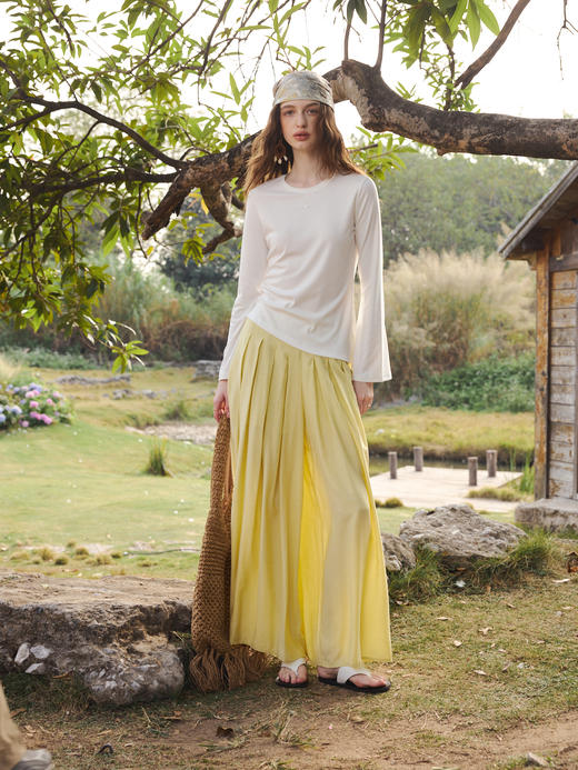 OLrain欧芮儿2026春白色简约宽松慵懒长袖T恤圆领上衣女针织 商品图0