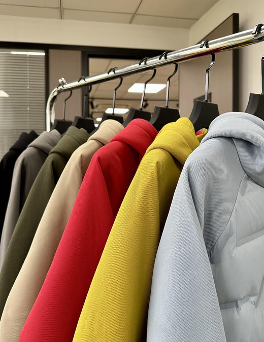 品牌原单连帽男女同款白鸭绒休闲羽绒服 商品图12