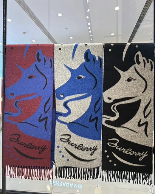 秋冬特惠💰260 巴宝莉围巾【马年福利】新款战马羊毛围巾特别飒的一款，男女同款 商品图0