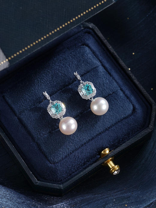 子佩集【优雅蓝调】银S925珍珠惜王妃耳钉【EM3061-XF】8.5mm珠蓝方块2601 商品图3