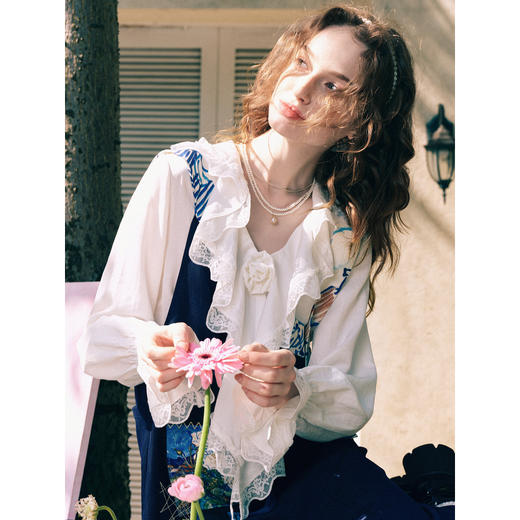 两三事梵高文艺光影梦境2026春季新款贴布刺绣不对称背带裙连衣裙 商品图2