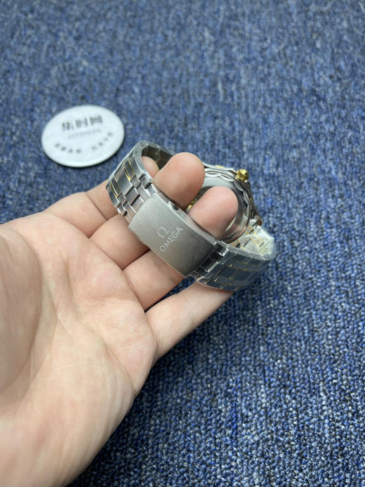 升级版 经典欧米茄OMEGA海马300米系列"间金海马"潜水男士腕表
机芯：搭载进口原装西铁城 商品图6