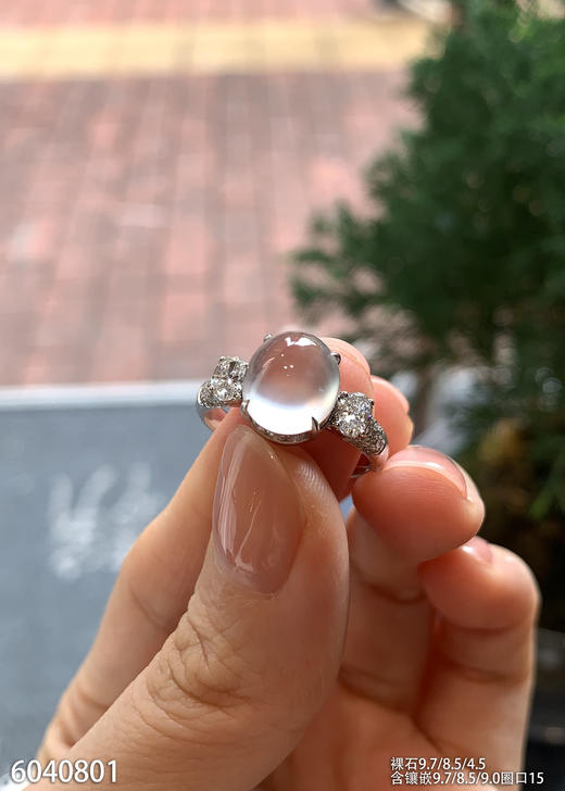 6040801、蛋面戒指。具体价格微信咨询 商品图1