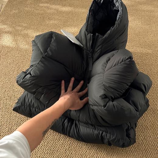 跨年售后 加拿大鹅Grandview系列黑标男女情侣款连帽短款羽绒服 yh 339992 商品图11