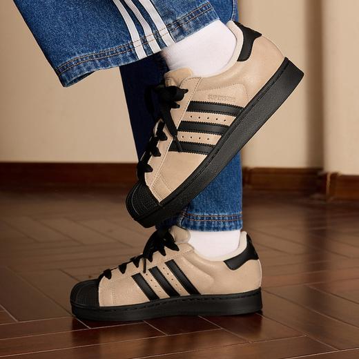 【春上新】【春上新】【9折】6楼三叶草贝壳头女板鞋IH6661吊牌价899折后价809 商品图2