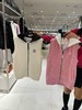 Anew家新款女士秋冬厚款带帽防风背心来啦！渠道高品质❗️这款背心保暖度极好，里面随便搞穿件针织，足够应付南方的冬天，北方特冷的时候外搭个羽绒服也十分方便！ 商品缩略图0