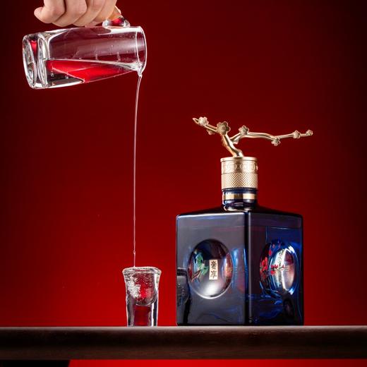 五粮液 生态奢享·四方见喜礼盒 500ml*2瓶 52%vol浓香型白酒 甘美醇香，回味悠长；红蓝配色，双喜之意，喜气祥瑞，吉利好运 商品图8