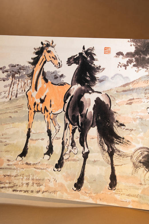 《徐悲鸿十骏图》钞卷版（卷轴展开尺寸约：34cm*178cm)，马年谁是「爆款」！给你带来了钞券版《春山十骏图》和徐悲鸿「原章」 商品图7