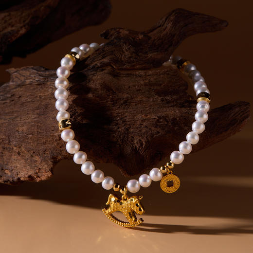 Manreya玛芮雅马上有钱淡水珍珠手串女转运珠马年手链小马吊坠|铜镀金，淡水珍珠 商品图5
