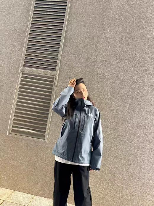 【春上新】6楼The North Face北面女款冲锋衣吊牌价2698元 商品图2