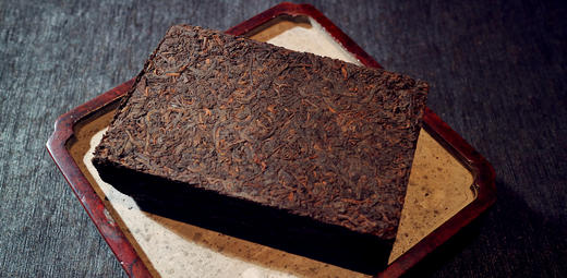 八十年代六堡生茶砖 真火砖 商品图1