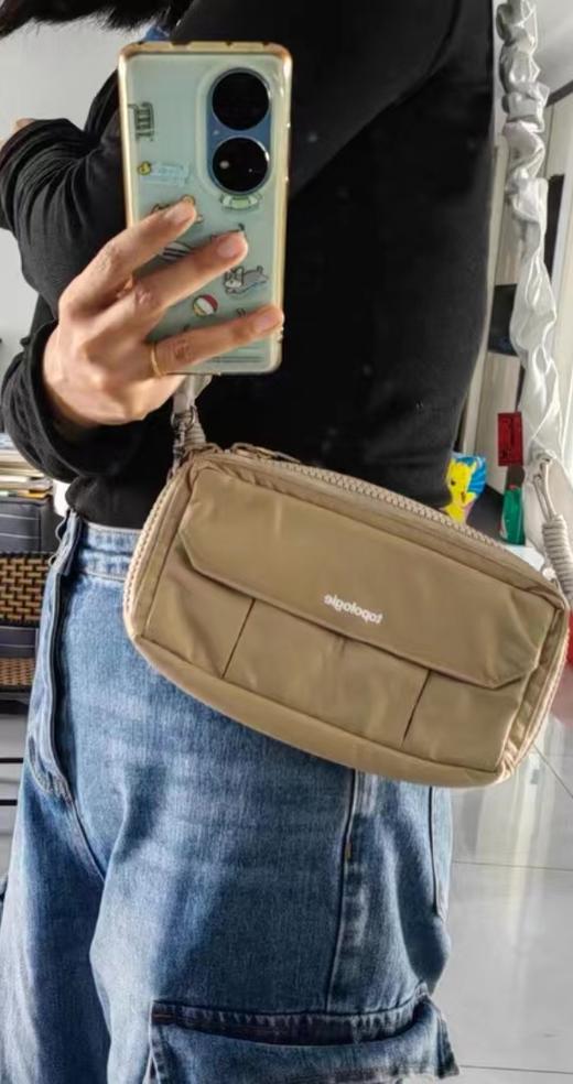 F011625通勤潮搭两不耽误宽版斜挎包男女同款 商品图9