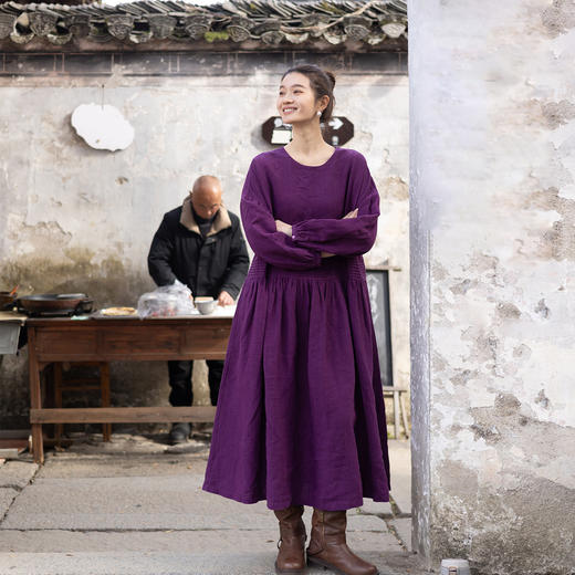 绽放006朵/起舞·加厚亚麻圆领收腰塔克捏褶长袖连衣裙春季新款 商品图0