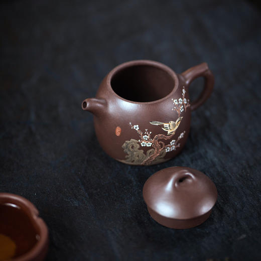 【青山特惠】精品手工紫泥堆绘秦权紫砂壶 220cc 商品图4