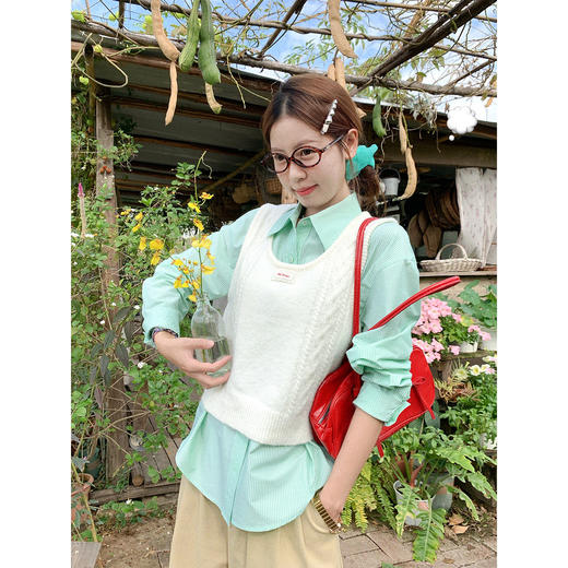 【129元任选2件】现货！韩系米白色短款针织马甲女 商品图3