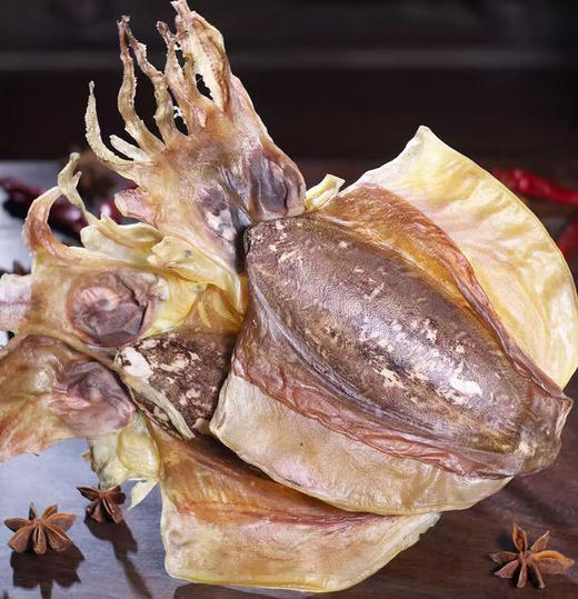 【顺丰发货】舟山东海本地渔民自晒墨鱼干 墨鱼鲞 新鲜鱿鱼淡晒 个大肉厚 完整均匀 色泽自然 商品图0