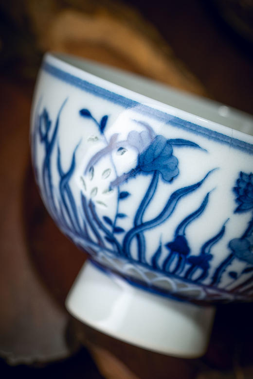 国贸店新年专享【柴窑鱼藻纹高足杯】 商品图2