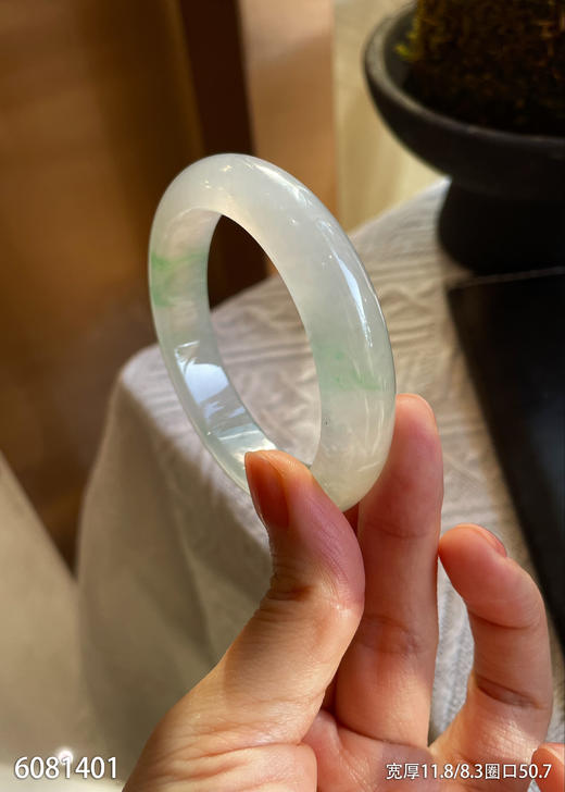 6081401，手镯，圈口50.7。具体价格微信咨询 商品图8