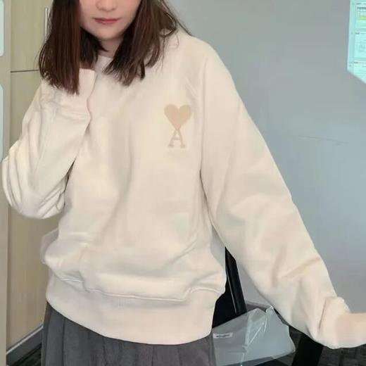 爱心A刺绣男女同款卫衣 | 绒感绵密细腻，上身保暖不臃肿【3-5天发货】 商品图0