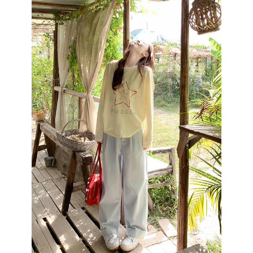 <曾小咸推荐>黄色印花宽松长袖t恤女上衣 商品图4