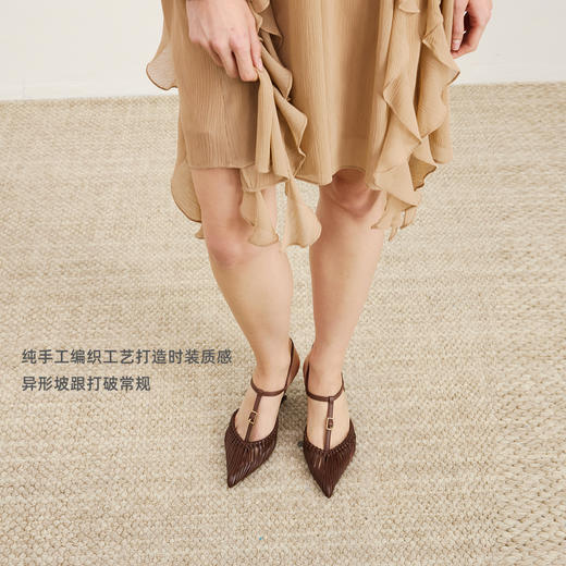 lost in echo2026春夏新款时髦尖头坡跟镂空手工编织单鞋高跟鞋女 商品图2