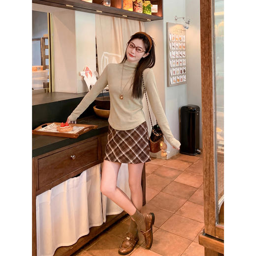 【110元任选2件】现货！韩系半高领修身打底T恤上衣 商品图3