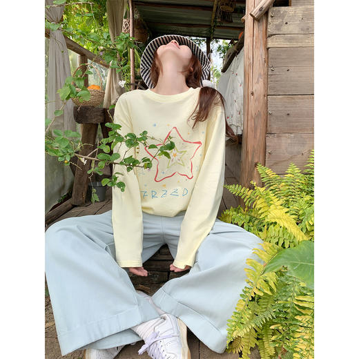 <曾小咸推荐>黄色印花宽松长袖t恤女上衣 商品图2