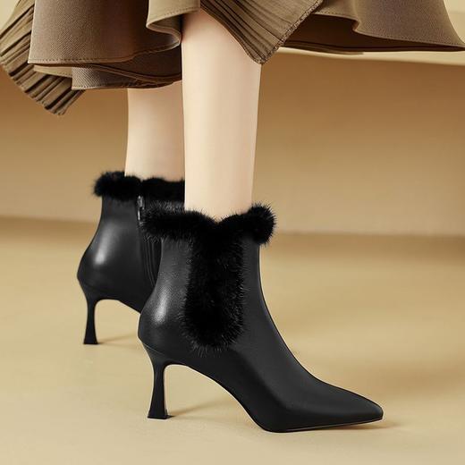 【预售5天】真皮高跟短靴细跟尖头貂毛高跟靴黑色加基气质高档小众皮靴ZF&24-260 商品图2