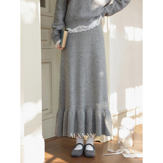 鹿向南「棕意霜柔」灰色设计感长袖毛衣秋冬新款灰色半身裙套装女 商品图2