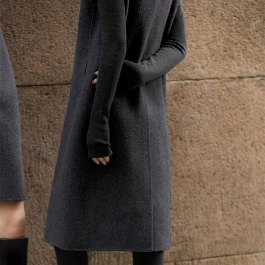 （小眠专属）V领毛呢背心裙 | 年度显白神器老钱风叠穿，优雅与温暖此时相融 保暖防寒的同时营 造层次变【3-7天发货】 商品图7