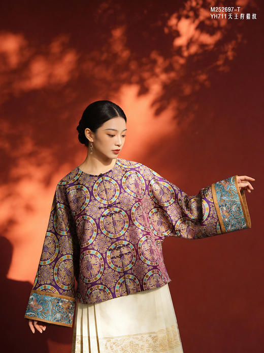 M252697-T外套。 商品图1