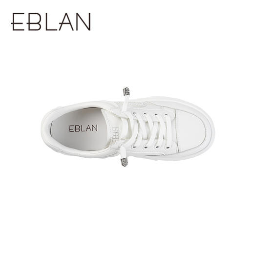 【上新】伊伴2026春季基础百搭松紧带穿脱厚底增高小白鞋B26176210 商品图2