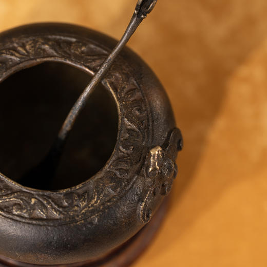 清	铜福寿纹水盂配龙纹勺及木座 商品图3