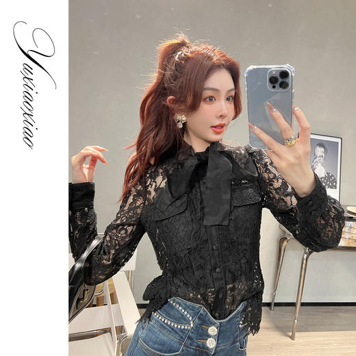 【大货捡漏，不退不换】    仙女镂空绣花显瘦领带上衣 商品图0