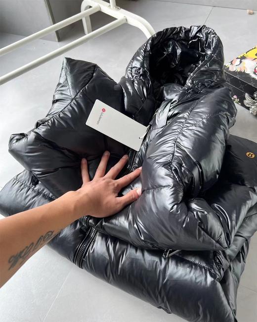 F011621欧阳娜娜同款新款经黑金羽绒服连帽男女情侣款 商品图5