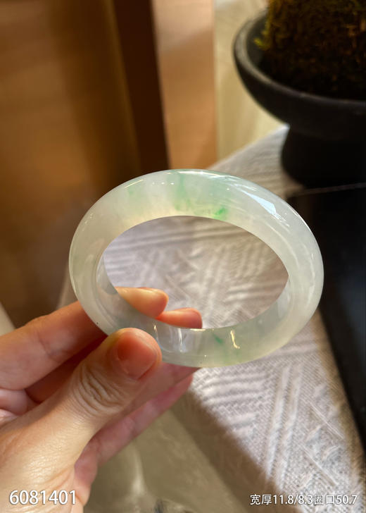 6081401，手镯，圈口50.7。具体价格微信咨询 商品图6