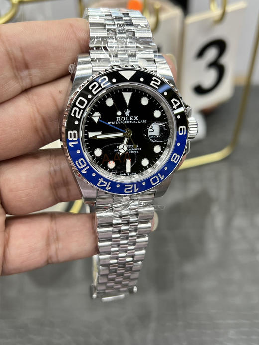 Vs国米圈『蓝黑圈➕格林尼治』巅峰复刻！VS 劳力士GMT格林尼治米兰圈震撼登场，在复刻腕表领域，细节与品质的较量永无止境。VS 全新力作——劳力士GMT格林尼治米兰圈，搭载丹东3285机芯❕❕❕ 商品图11