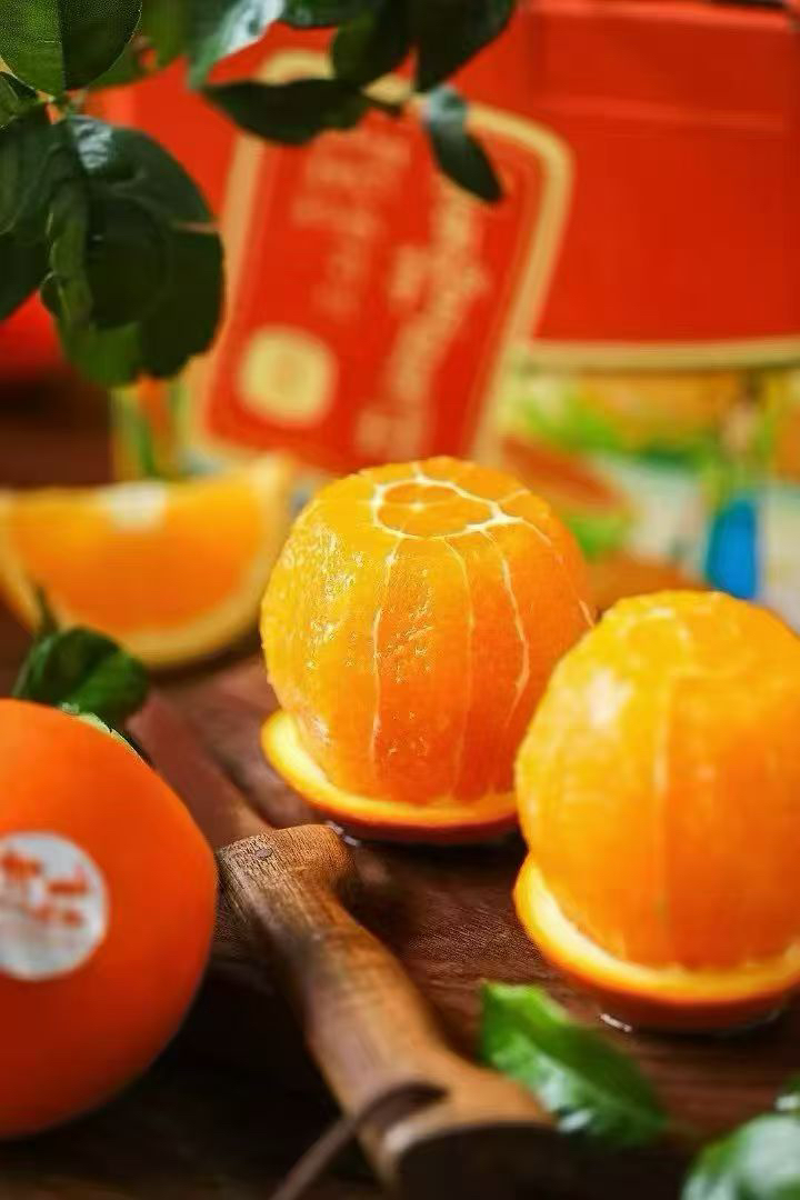 🍊蜜橙星球伦晚真心赞爆了这款橙子🍊橙味浓郁 汁水丰盈 这个季节稀缺的好橙子 极力推荐