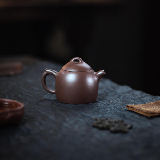 【青山特惠】精品手工紫泥堆绘秦权紫砂壶 220cc 商品图2