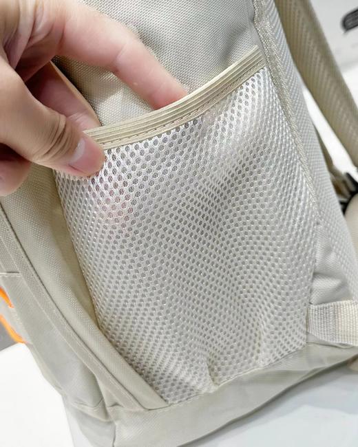 F011632轻便防水纯色大logo抽绳双肩包冬季书包 商品图13