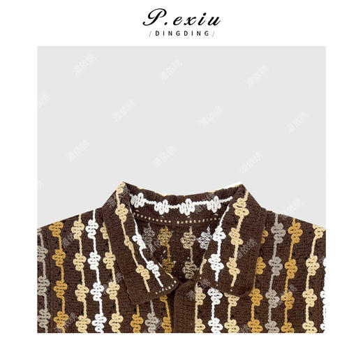 04-2潘依绣丁丁宠粉复古撞色勾花镂空编织翻领长袖针织上衣 Q31955 商品图2