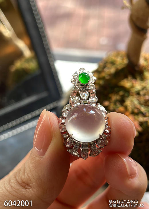 6042001，蛋面吊坠。具体价格微信咨询 商品图0