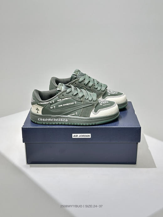 点此购买 耐克乔丹AJ1儿童倒勾低帮休闲复古文化运动板鞋 xcl 340078 商品图12