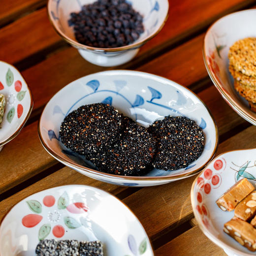 【预售】朴食有方恭安长福大礼包 894g/袋 健康食养礼 巴旦木太妃糖/山核桃芝麻饼/黑松露亚麻籽脆/无糖芝麻酥/无糖南瓜籽酥 /当归黑豆 商品图10