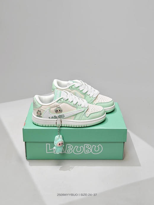 点此购买 耐克乔丹AJ1儿童倒勾低帮休闲复古文化运动板鞋 xcl 340078 商品图2