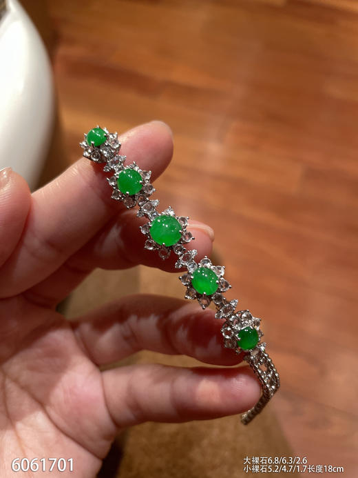 6061701，蛋面手链。具体价格微信咨询 商品图1