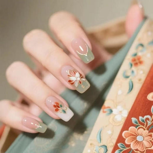 【新年新气象❗️简约高级感】纯手工穿戴甲春夏中国风花朵法式光疗甲高级ins显白中国国风美甲。jc 商品图1