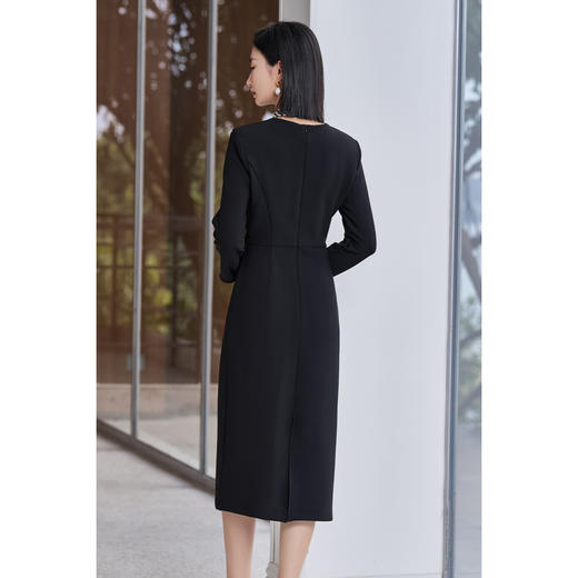米思阳2025冬季 内里亲肤一体绒 小黑裙通勤优雅气质修身显瘦连衣裙女4957/5159 商品图5